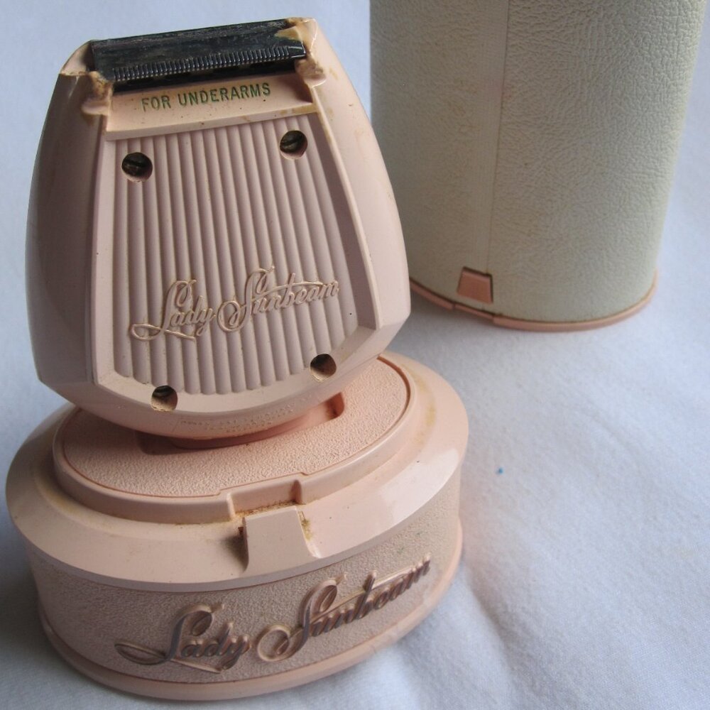 1960's Lady Sunbeam Electric Razor with Orig. Case, Tested / Works perfect